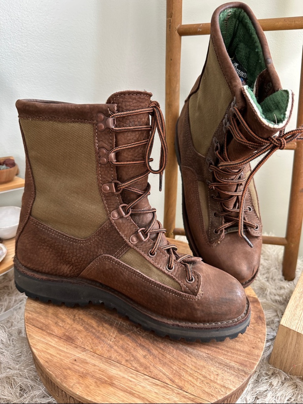 Danner 65100 Insulated 400 Gram
Waterproof Gore-tex Boots Men's
Size 10 M
